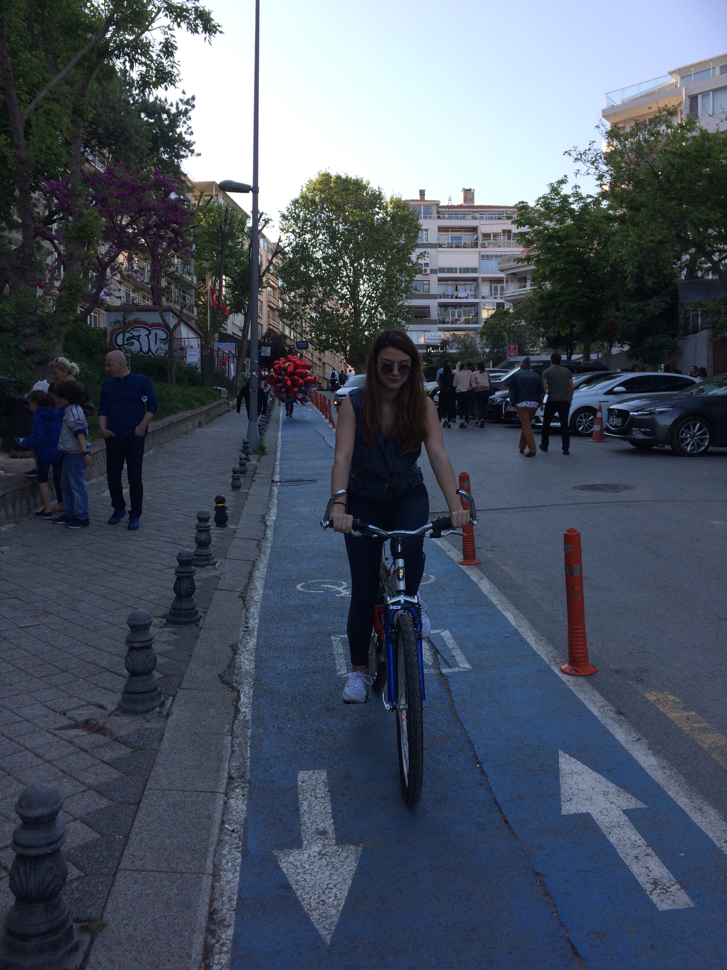 Bisiklet yolları yalnızca sahil kesimlerinde var