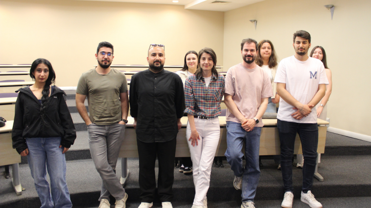 Üsküdar İletişim'de Çağrı Küpeli ile podcast atölyesi