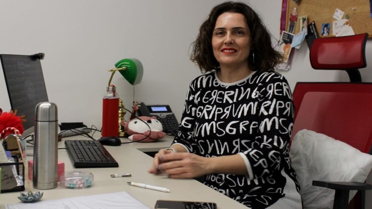 Doç. Dr. Gül Esra Atalay: Siz kötü haber okudukça algoritma önünüze daha fazla kötü haber çıkartıyor