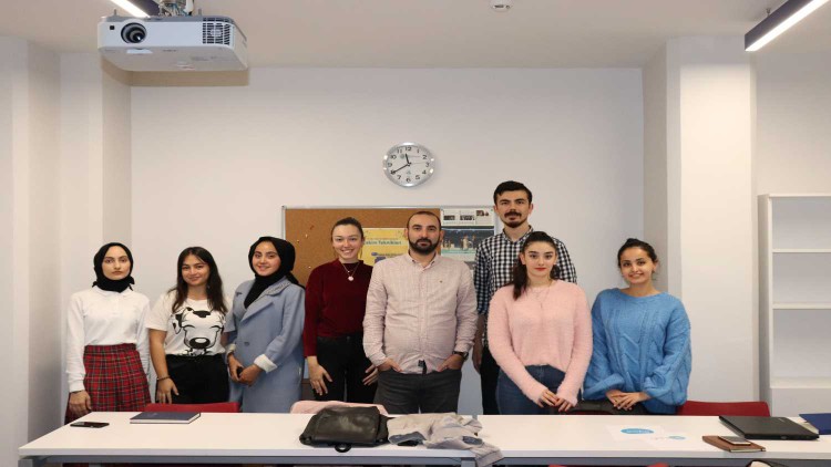 ‘Genius’ öğrencilere reklam ajansı deneyimi yaşatacak