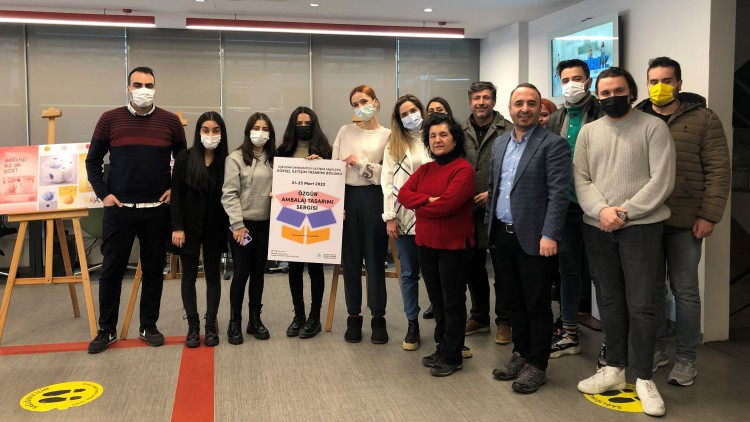 Görsel İletişim Tasarımı öğrencileri özgün ambalaj tasarımlarını sergiledi