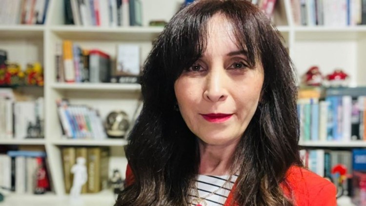 Gülsen Solaker: Serbest gazeteci olarak her şeyi kendi başınıza yapmak zorundasınız