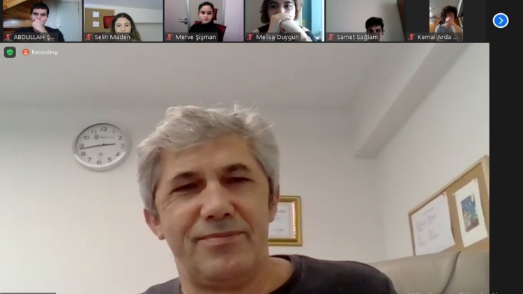 Prof. Dr. Süleyman İrvan: Derleme haber bütünlükçü bir bakış açısı sunar