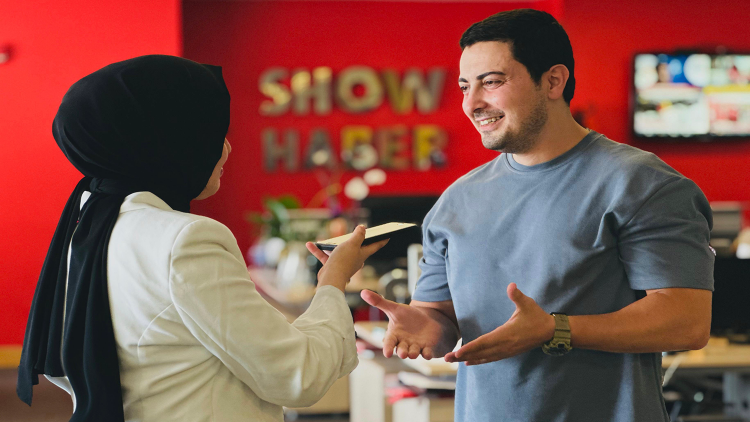 Tolga Ayçiçek: “Haber kameramanlığını cezbedici kılan en önemli şey, olayları bizzat yaşamaktır"