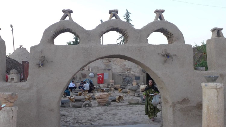 Harran Kültür Evi ziyaretçilerini bekliyor