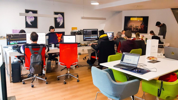 İnternetten para kazanmanın sayısız yolu var