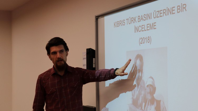 Fakülte seminerinde Kıbrıs Türk medyası konuşuldu