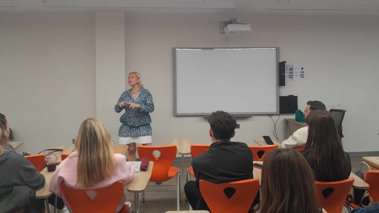 “Kişisel İmaj Yönetimi” semineri gerçekleşti