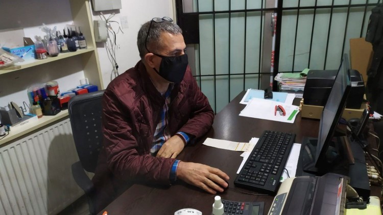 Koronavirüs esnafı perişan ediyor