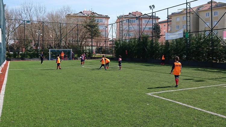 Bu takımda küfür de münakaşa da yasak