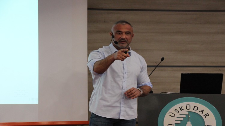 LEVELUP şirketi yöneticileri Üsküdar İletişim öğrencilerine dijital pazarlamayı anlattı