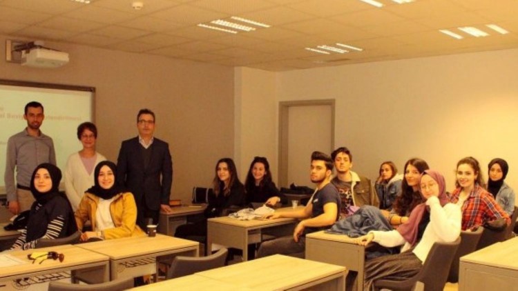 Ortez Protez öğrencilerine yürüme analizleri semineri