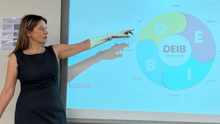 Polonyalı akademisyen kültürlerarası iletişimin önemine dikkat çekti