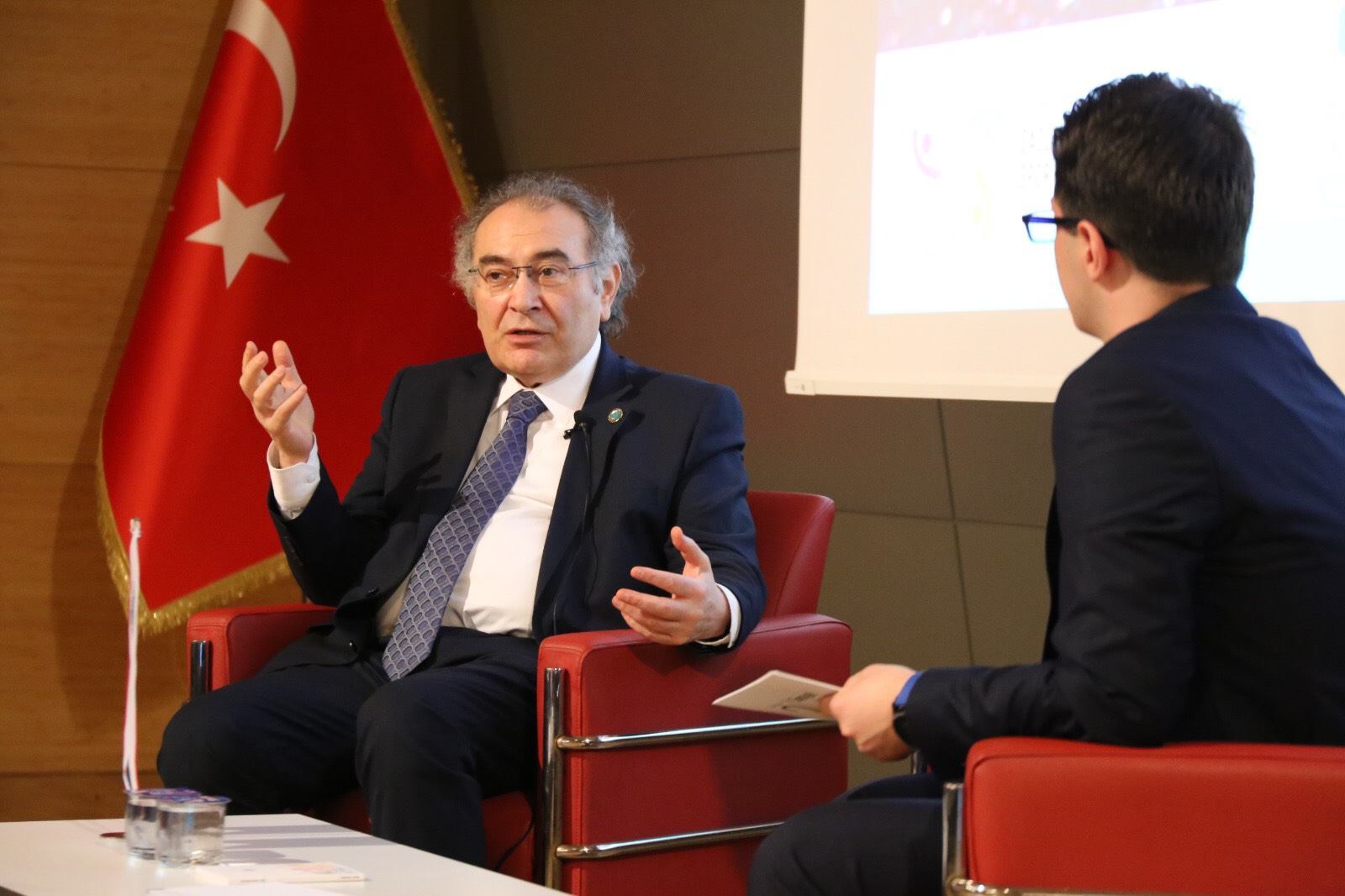 Prof. Dr. Tarhan: Zora talip olun yeni sonuçlar çıkarın