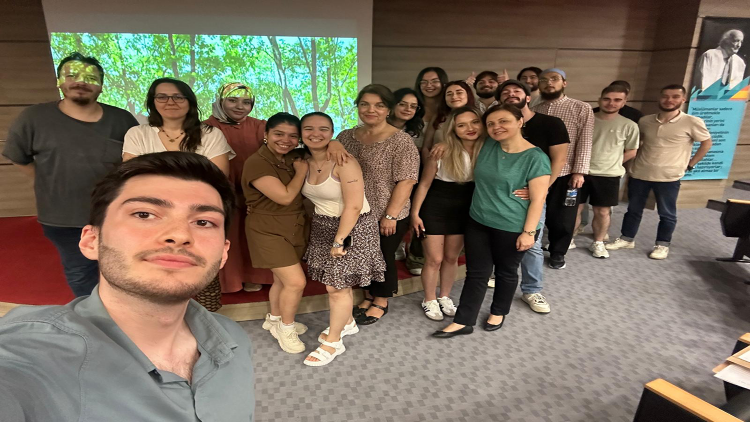 RTS öğrencilerinin mezuniyet projesi sunumları gerçekleştirildi