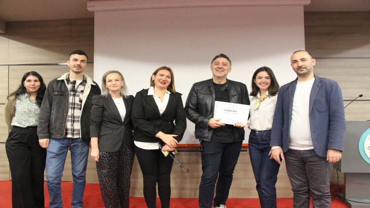 Reklamcılık sektörünün deneyimli isimleri Üsküdar İletişim'de öğrencilerle buluştu