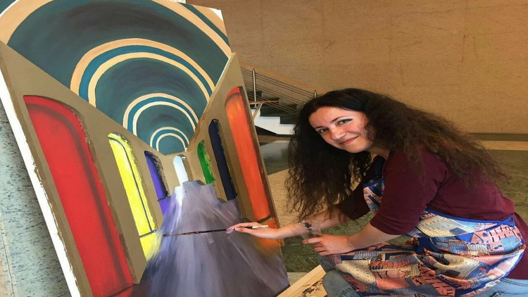 Resim eğitmeni Banu Yılmaz: "Kendimi bildim bileli çizim yapıyorum"