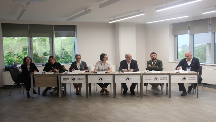 Sempozyumun 12. oturumunda medya ve dijital emek sömürüsü konuları ele alındı