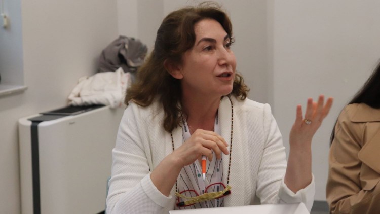 Sempozyumun 17. oturumunda dijitalleşme ve toplumsal dönüşüm konuları ele alındı