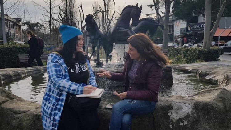 Sevinç Akçetin: İlk kitabımda hayatı ailesi tarafından çalınan çocukların hikayesini yazdım