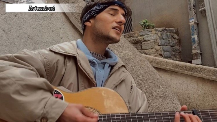 Sokak müzisyenleri kısa çalışma ödeneği mağduru