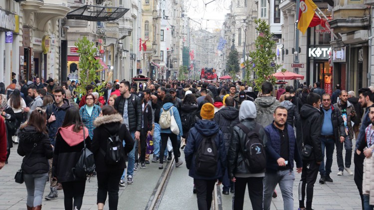 Son yirmi yılda ülke nüfusu yüzde 28 artarak 83 milyonu aştı