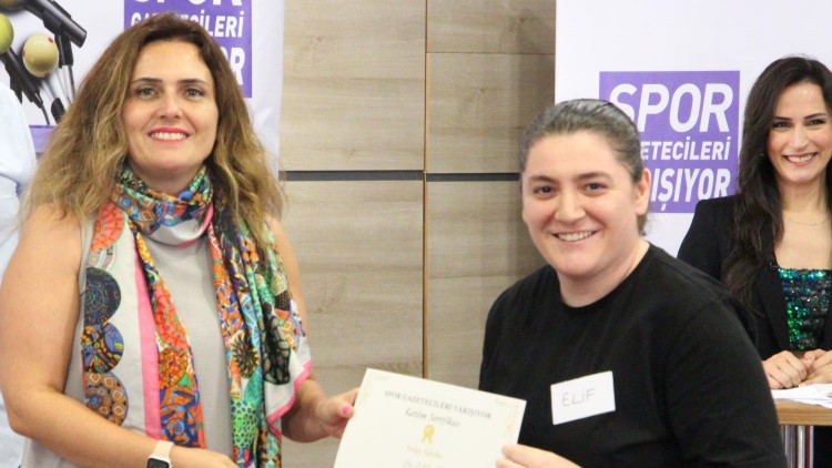Spor gazetecileri yarışmasının kazananı Elif Aksu