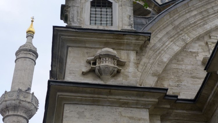 Tarihi kuş evlerinin peşinde bir gün