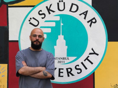 Üsküdar Üniversitesi’nden mezun olan Baran Kahraman, Görsel İletişim Tasarımı Bölümü’ne araştırma görevlisi olarak atandı.