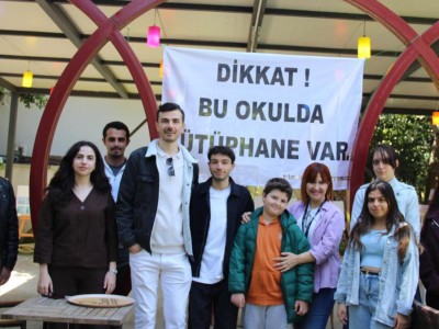 “Dikkat Bu Okulda Kütüphane Var” etkinliği Üsküdar İletişim’de gerçekleşti
