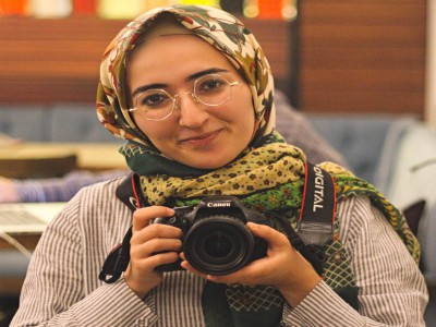 Senarist, Yönetmen Meryem Sena Metin ile ödüllü kısa filmi 100.Gül’ü konuştuk.