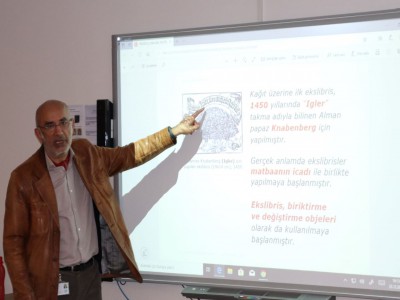Fakülte seminerlerinde bu hafta Prof. Dr. Hasip Pektaş “Ekslibris” konulu bir sunum yaptı.  