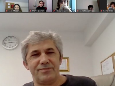 Üsküdar İletişim'de Haber Atölyesi etkinlikleri kapsamında derleme haber üzerine konuşuldu.