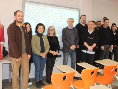 Maria Teresa Carbone Üsküdar İletişim'de konferans verdi