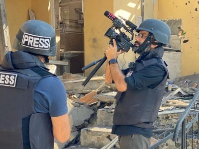 Kameraman Ahmet Akpolat ile derprem bölgesinde yaşadıklarını konuştuk.