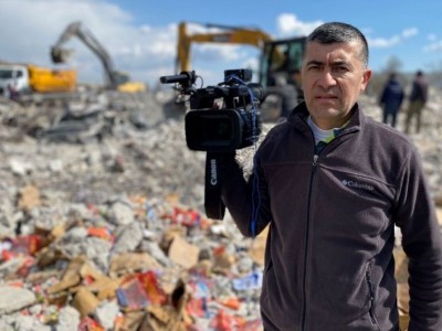 Kameraman Hakan Kahraman ile deprem sürecini konuştuk.