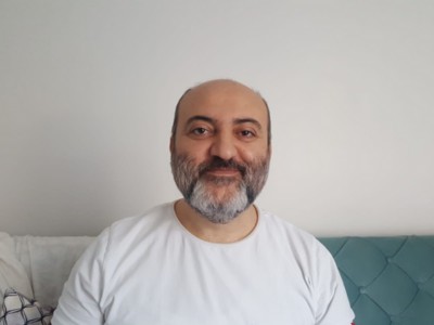 COVID-19 testi pozitif çıkan ve tedavi süreci devam eden Sedat Güner ile röportaj yaptık.
