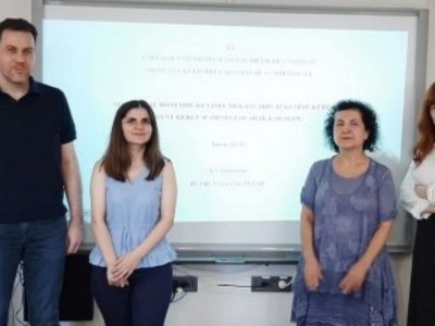 Üsküdar Üniversitesi Sosyal Bilimler Enstitüsü Yüksek lisans öğrencileri Burcu Aksu, İbrahim Akboğa ve Defne Karakuş