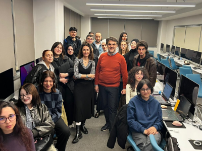 Oğuzhan Cengiz’den Görsel İletişim Tasarımı öğrencilerine yazı yüzü tasarımı eğitimi