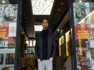 Çekmeköy esnafı pandemi nedeniyle yaşadığı maddi şikayetini dile getiriyor.