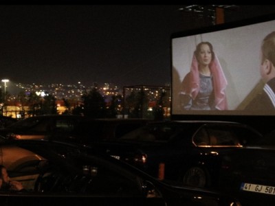 Kocaeli’de arabada sinema etkinliği gerçekleştirildi