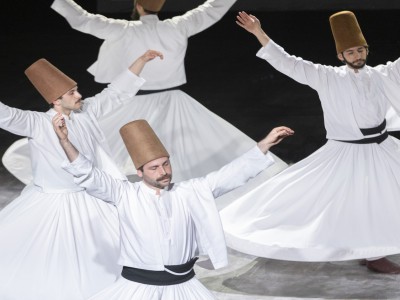 Yıldız Teknik Üniversitesi Kültürel Çalışmalar doktora öğrencisi İskender Cüre ile semazenlik hakkında röportaj gerçekleştirdik.