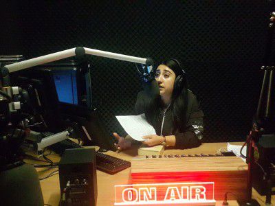 Sinemanın Sesi programı Songül Arslan’ın sunumuyla her Çarşamba birbirinden farklı filmlerle ÜÜ Radyoda dinleyici ile buluşuyor