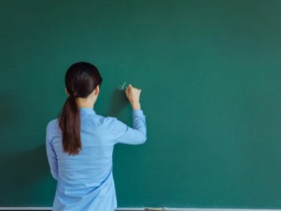 Türkçe Öğretmeni Seda Bidav Ertugay: “Online eğitim, okulda verilen yüz yüze eğitimin yerini tutmuyor”