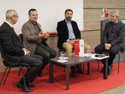 Üsküdar Üniversitesi Gazetecilik Bölümü tarafından ‘Gelenekselden Dijitale Gazetecilik Mesleği’ başlıklı panel gerçekleştirildi.