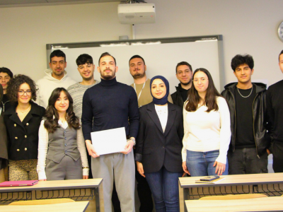 Üsküdar Üniversitesi İletişim Fakültesi Halkla İlişkiler ve Tanıtım Bölümü ile Genç İletişimciler Kulübü tarafından “Sektörden G