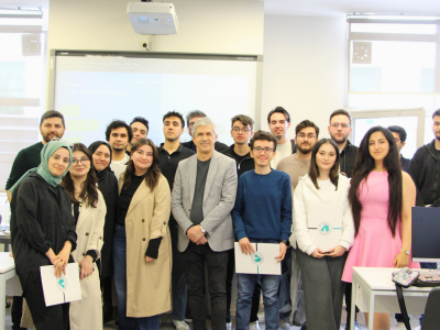 Üsküdar Üniversitesi İletişim Fakültesi Gazetecilik Bölümü Dr. Öğr. Üyesi Sadettin Demirel tarafından ‘Veri Gazeteciliği’ atölyesi