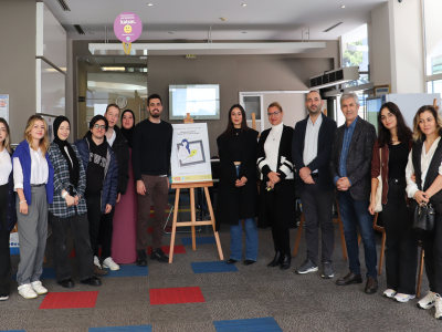 "Yaratıcı Mecra Karma" sergisi açıldı