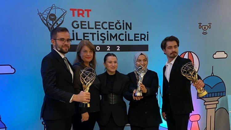 TRT Geleceğin İletişimcileri Yarışması'ndan Üsküdar İletişim’e iki ödül