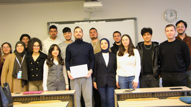 Üsküdar İletişim’de sektörün genç isimleri öğrencilerle buluştu